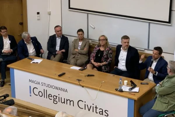 Jakub Kocjan na konferencji „Demokracja Oddolna” w Collegium Civitas