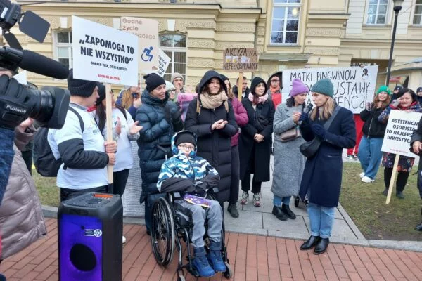 Weź udział w konsultacjach publicznych ustawy o asystencji dla osób z niepełnosprawnościami
