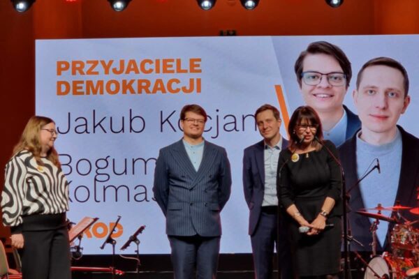 Kocjan i Kolmasiak z Akcji z Nagrodami KOD “Przyjaciele Demokracji”