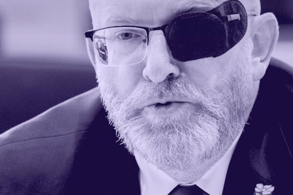54 tysiące podpisów pod apelem o delegalizację partii Brauna. Kolejny próg: 75 tysięcy