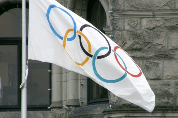 Prezes PKOl kieruje polskim sportem z aresztu. Apel o dymisję Radosława Piesiewicza
