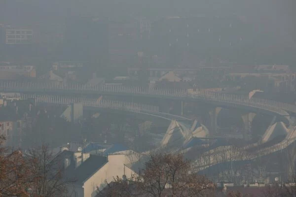 Nasze dzieci się duszą. Rodzice dla Klimatu apelują o rzetelną informację o jakości powietrza