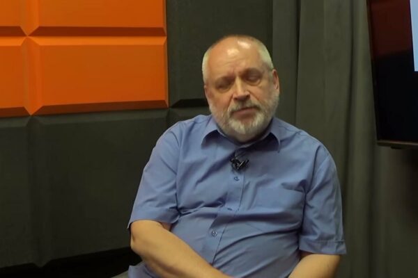 Robert Maślak: „Straszą drapieżnikami jak imigrantami”. Cafe Akcja #7