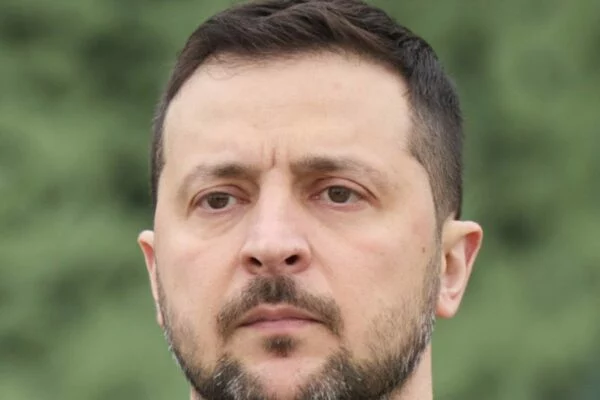 Nie wbijajmy klina między Polskę i Ukrainę. Order dla Zełenskiego czas na opamiętanie