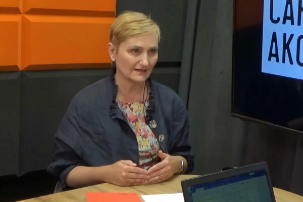 Małgorzata Kopka-Piątek w studiu Cafe Akcja