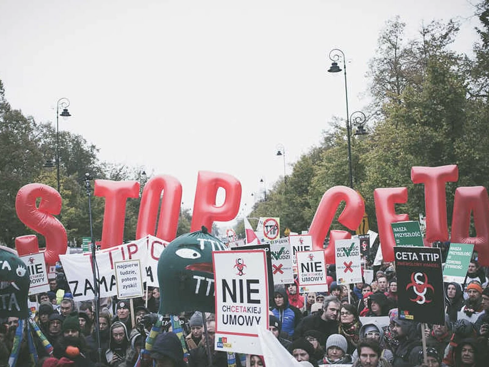 Manifestacja STOP CETA i TTIP w Warszawie, 15 października 2016